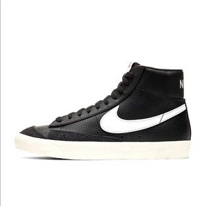 Nike Women’s Blazer Mid '77 Vintage